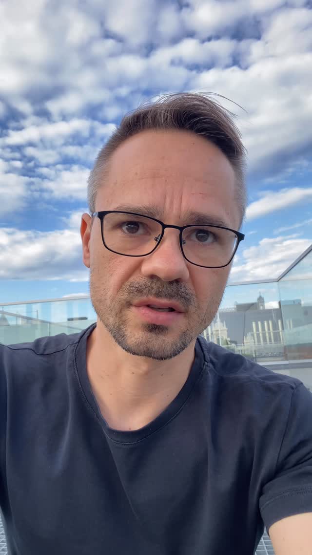 Először is szeretnék nézést kérek az elhangzott rossz kiejtésért!!🙃

Két pszichológiai jelenséget é