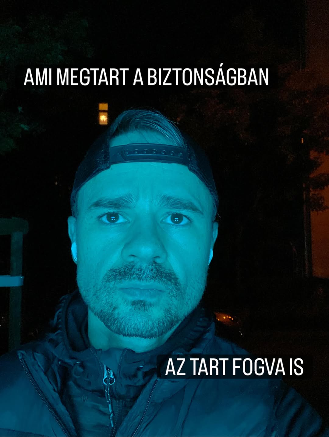 Ma meghallottam ezt a számot, és azon kezdtem el gondolkodni, mennyi mindenért cserébe adjuk fel a s